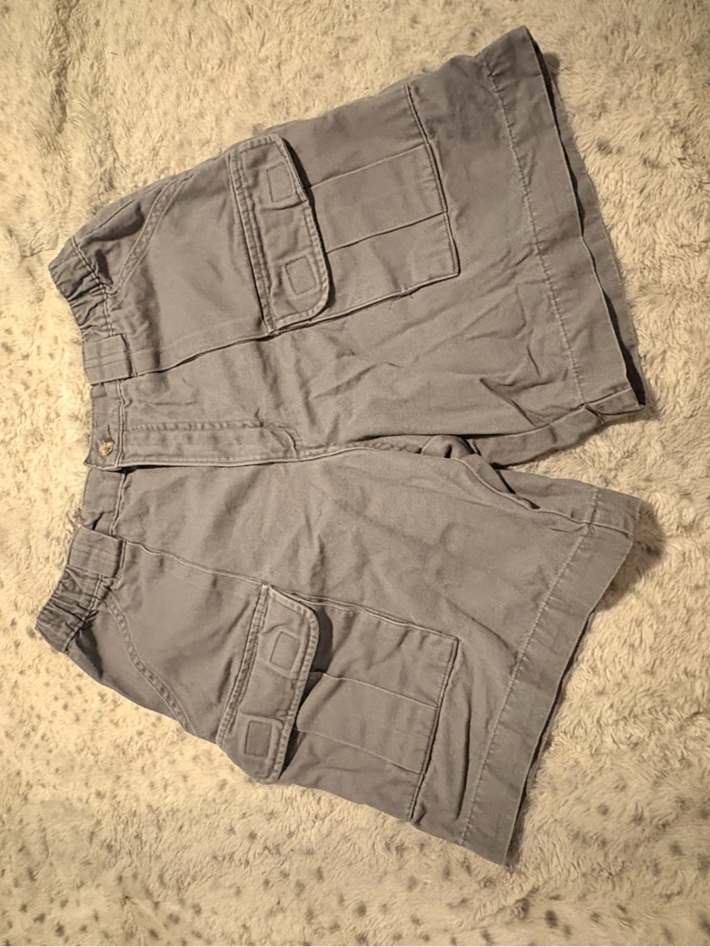 Faded Glory Light Gray Men’s Cargo Shorts